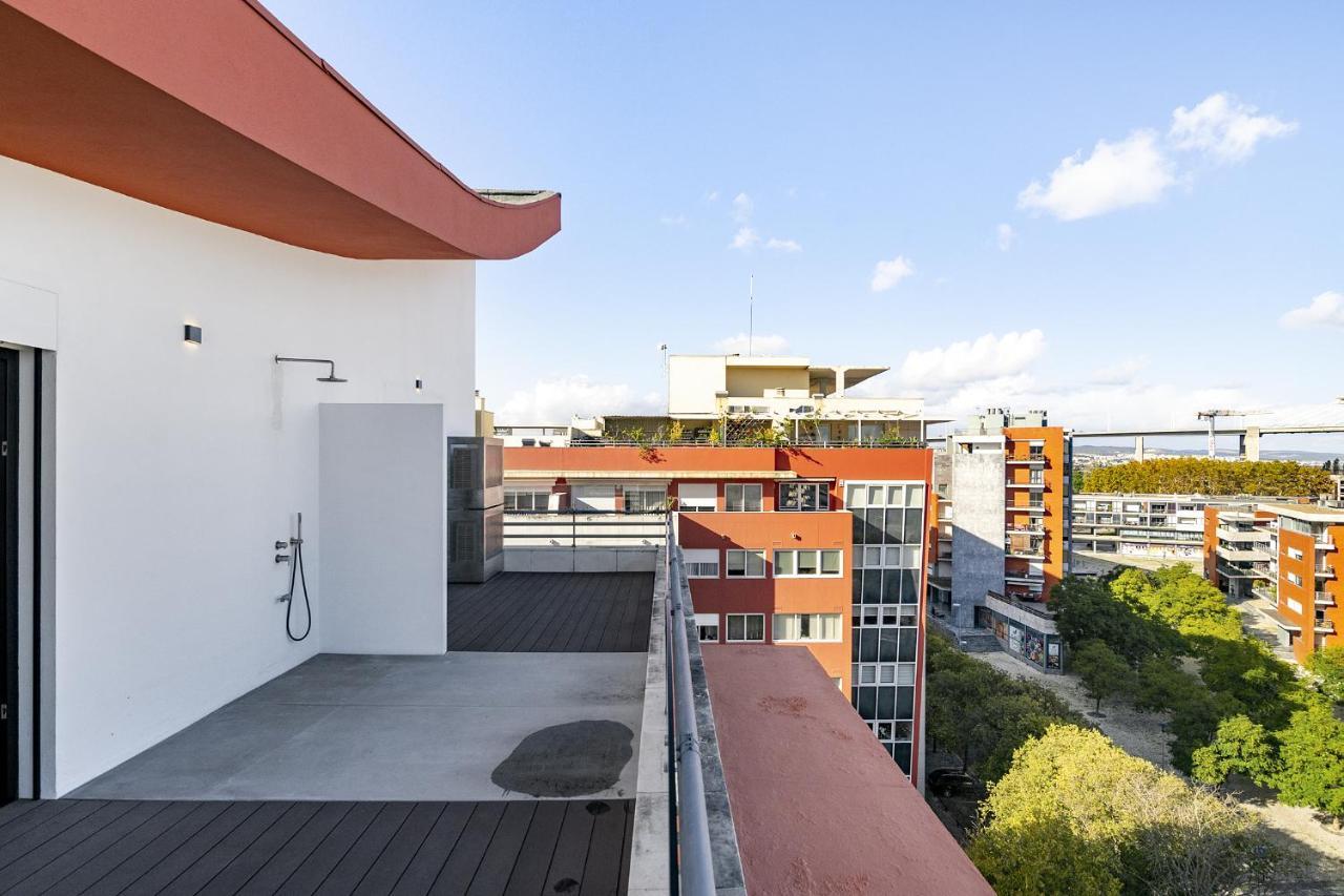Whome Bachelor Pad In The Sky, Great For Digital Nomads & Remote Workers Lisboa